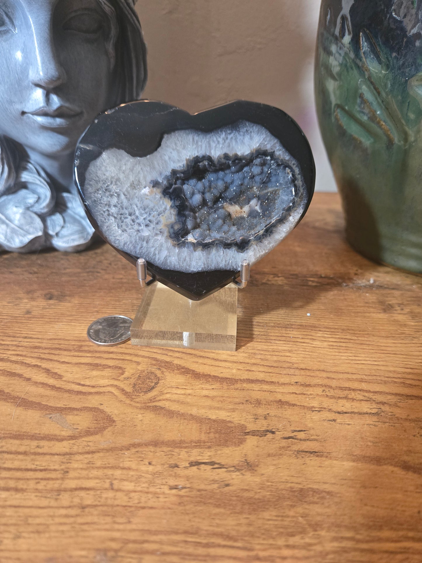 Druzy Black Agate Heart Carving