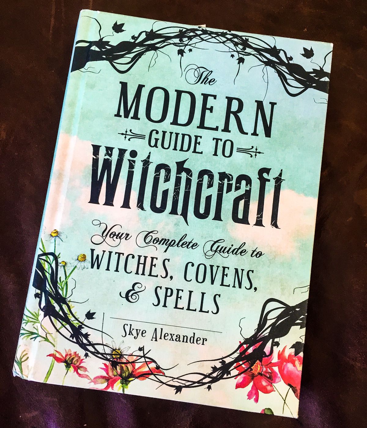 The Modern Witchcraft Introductory Boxed Set (The Modern Guide to Witchcraft/The Modern Witchcraft Spell Book/The Modern Witchcraft Grimoire)
