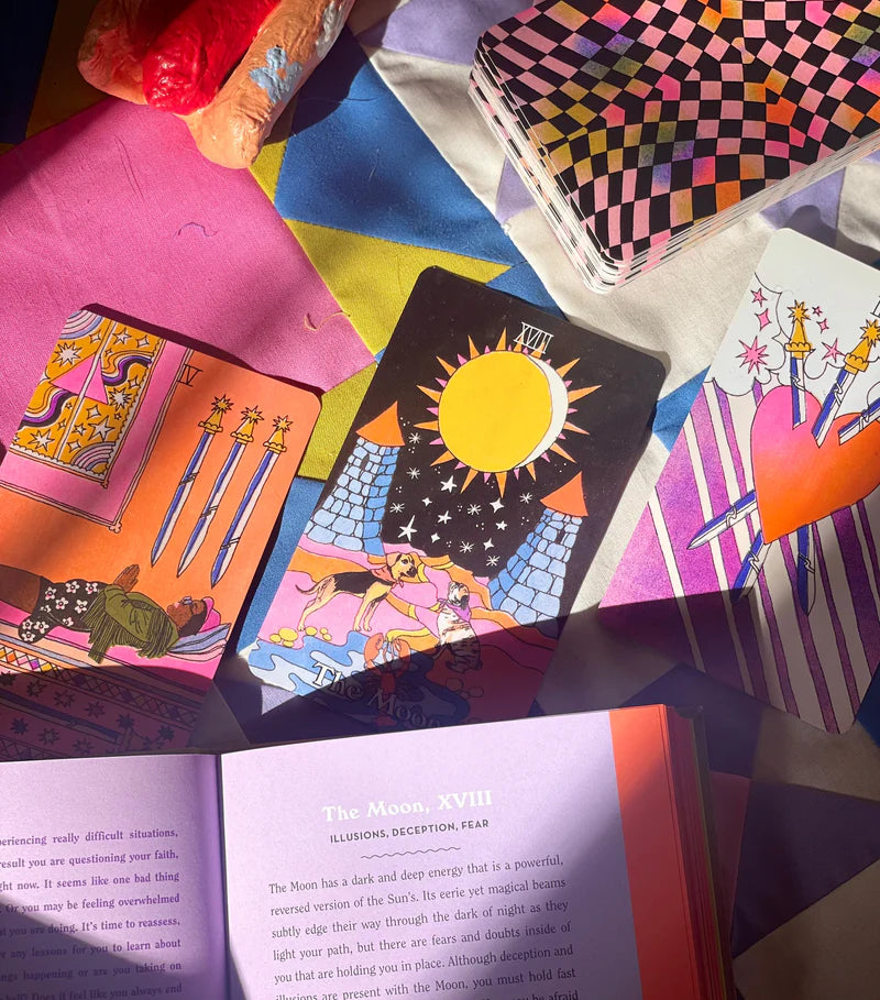 Queer Tarot: An Inclusive Deck and Guidebook